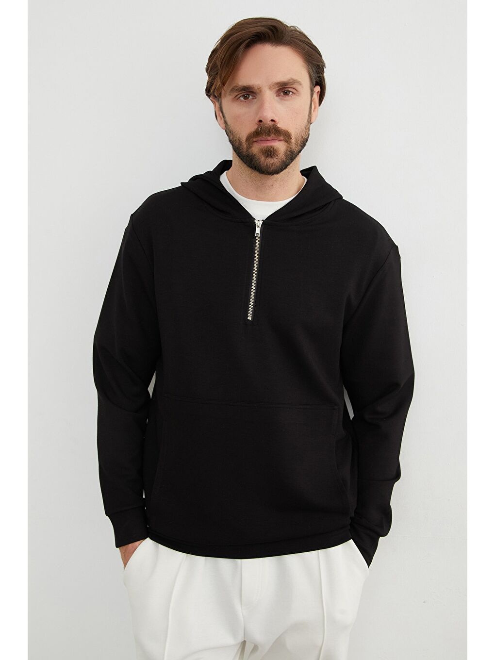 Siyah Yarım Fermuarlı Kapüşonlu Modal Sweatshirt