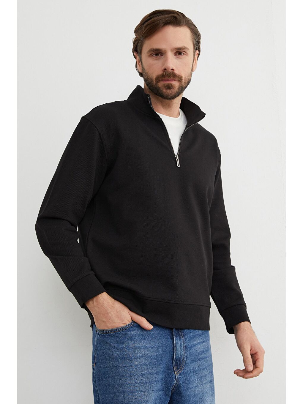 Siyah Fitilli Yarım Fermuarlı Sweatshirt