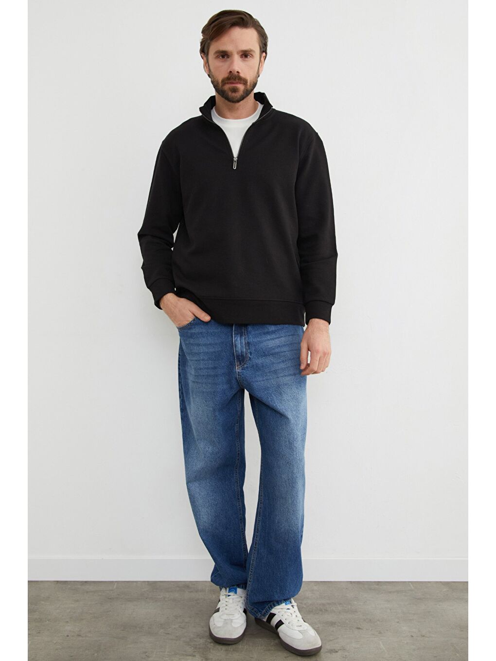 Siyah Fitilli Yarım Fermuarlı Sweatshirt-2
