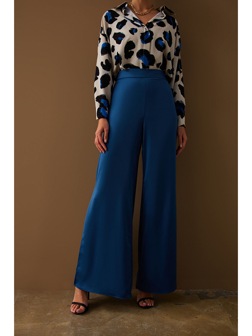 Yırtmaç Detaylı Saten Pantolon - İndigo-6