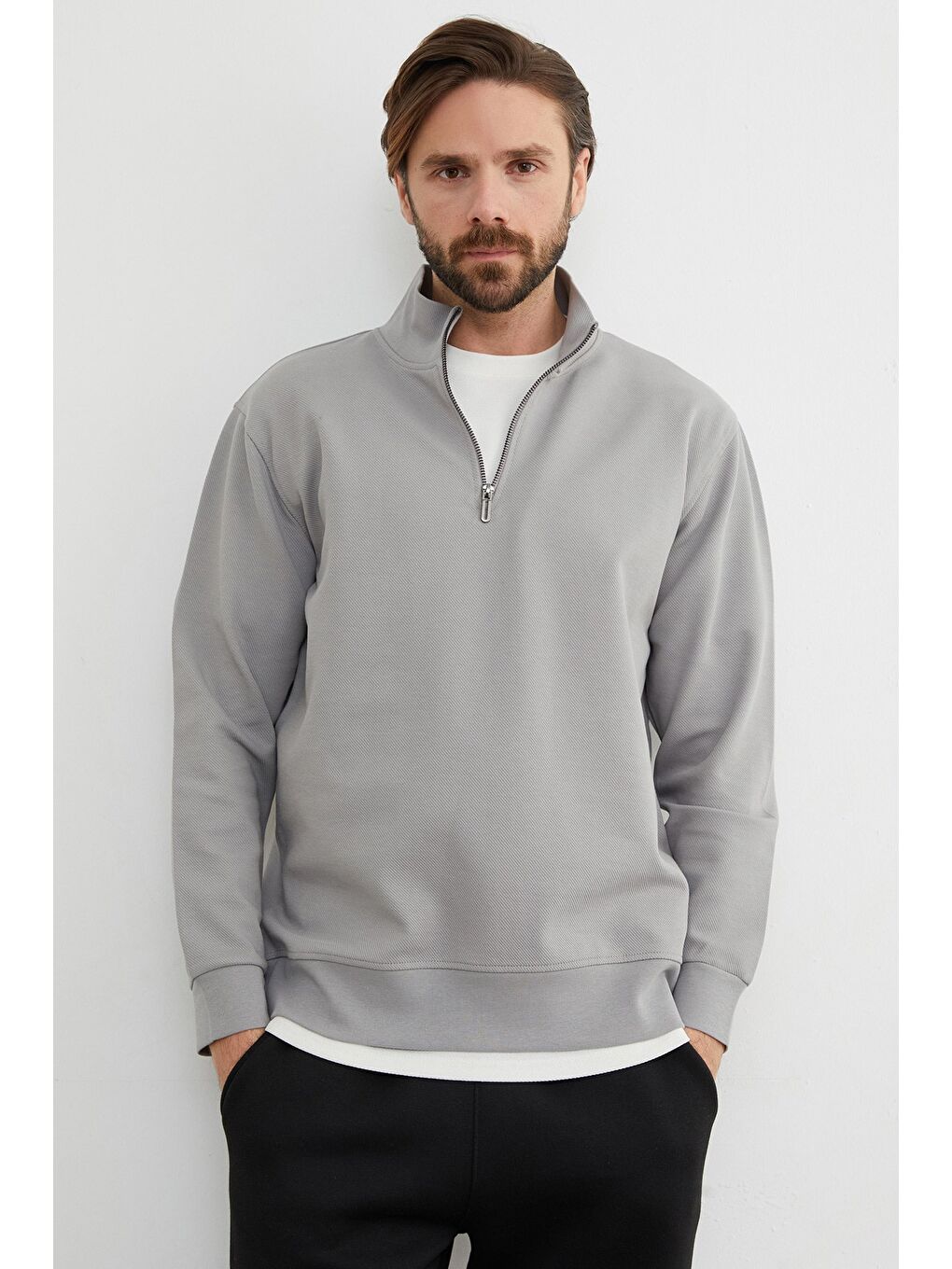 Gri Fitilli Yarım Fermuarlı Sweatshirt