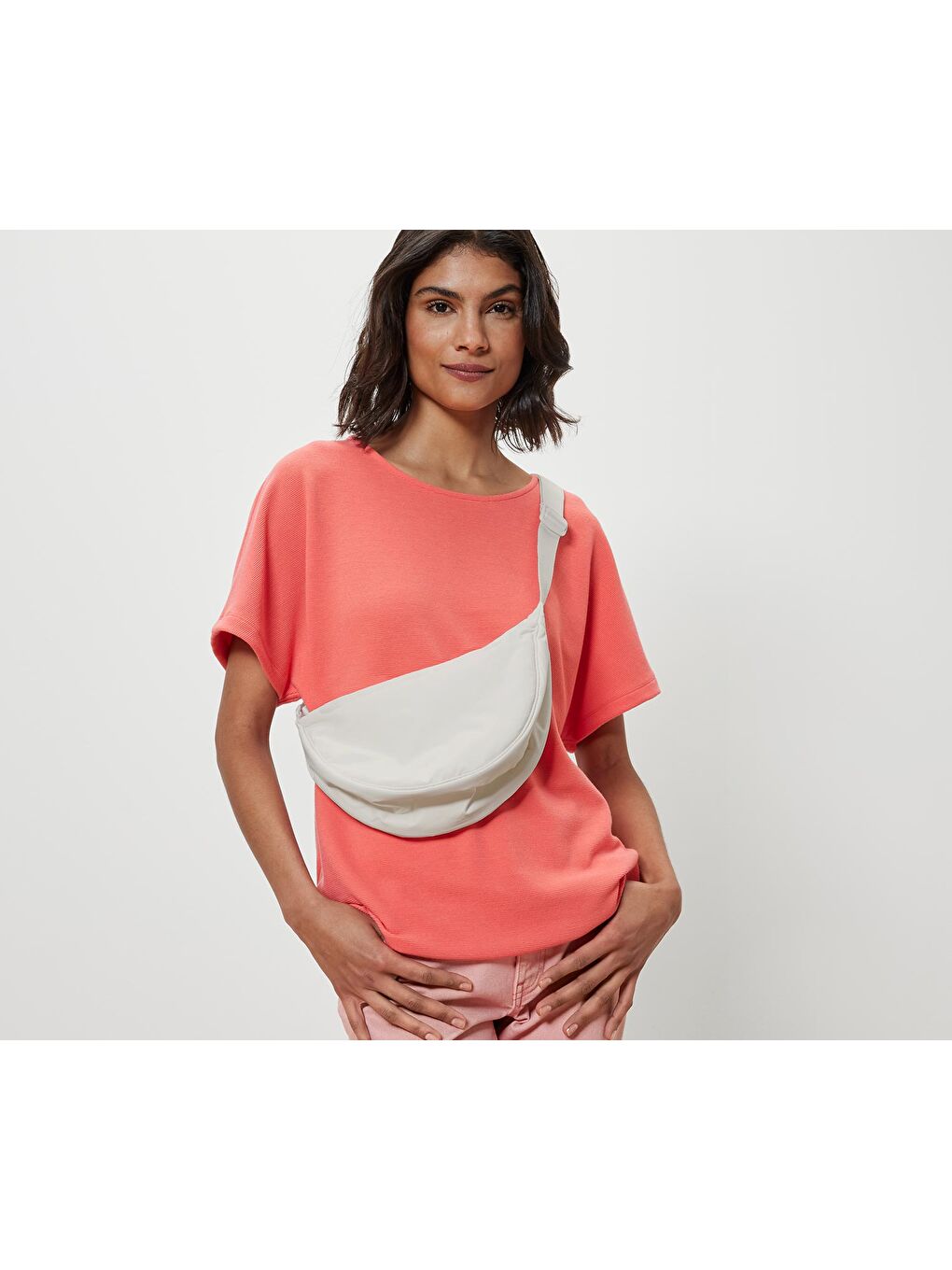 Kadın Kadın Kırık Beyaz Göğüs Çapraz Çanta-2