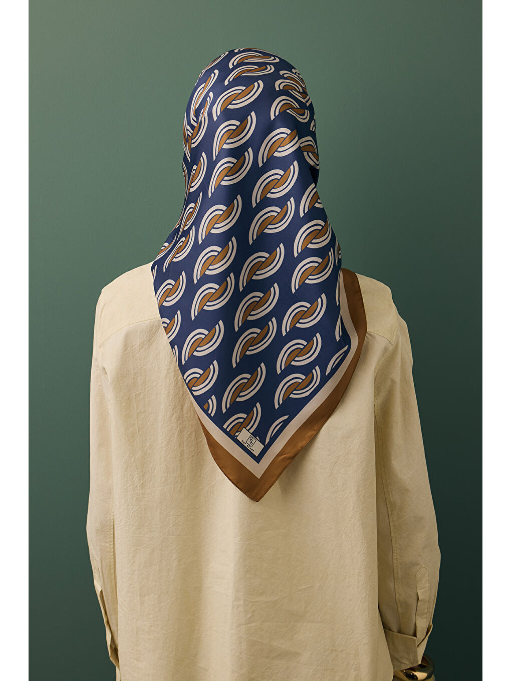 Kahverengi Twill İpek Eşarp Aura Tarçın-2