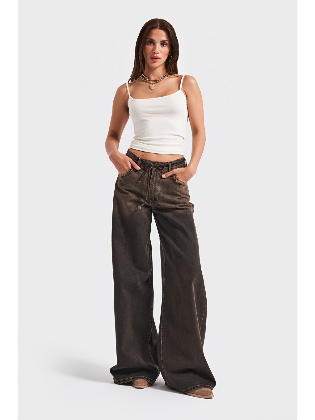 Mavi Kadın Koyu Tint Renk 21w5-81 Palazzo Fit Cep Yıpratmalı Kemer Detaylı %100 Pamuk Denim Jean-1