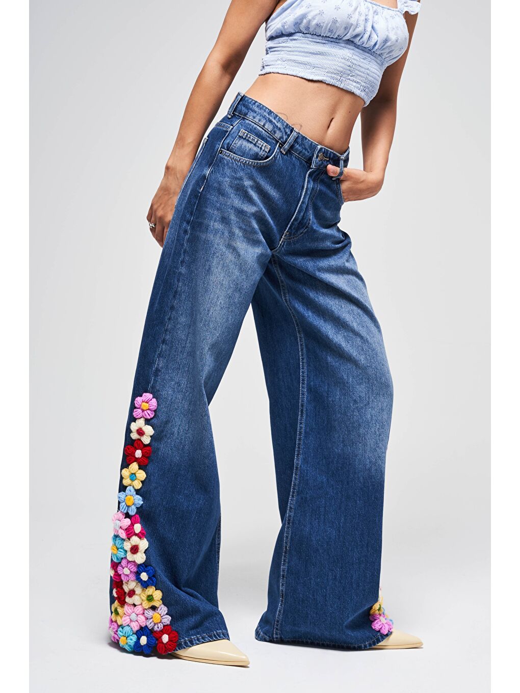 Kadın Mavi Renk 2w5-5 Palazzo Fit Renkli Çiçek Örgü İşlemeli Özel Tasarım Denim Jean-1