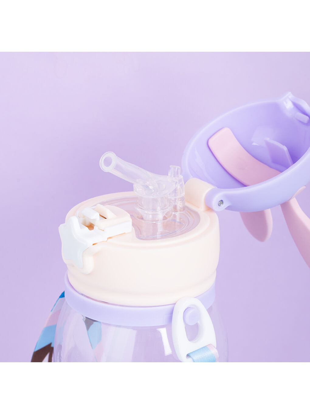 21.0009-3 Matara Tavşan Temalı Stickerlı Askılı Suluk - Su Şişesi - Lila 550ml-1