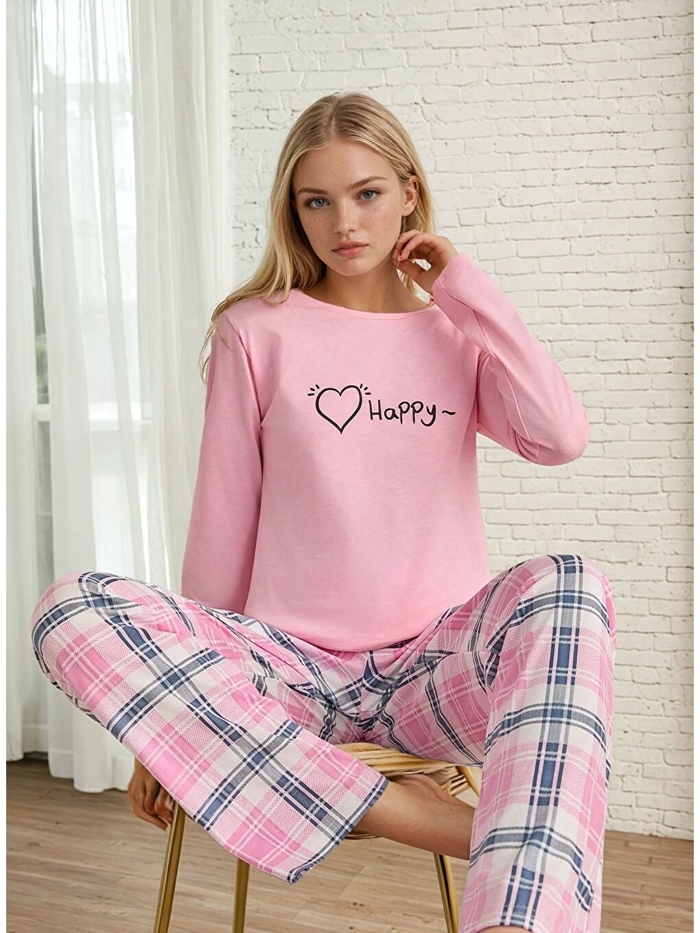 Pembe Ekose Desen Happy Baskılı Uzun Kol Pijama Takımı