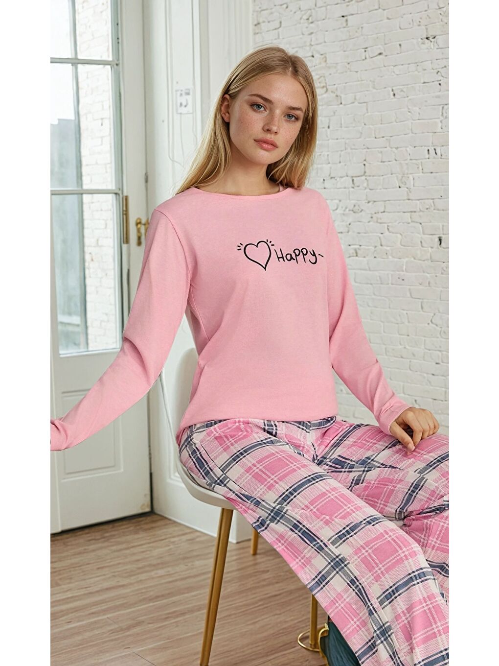 Pembe Ekose Desen Happy Baskılı Uzun Kol Pijama Takımı-1