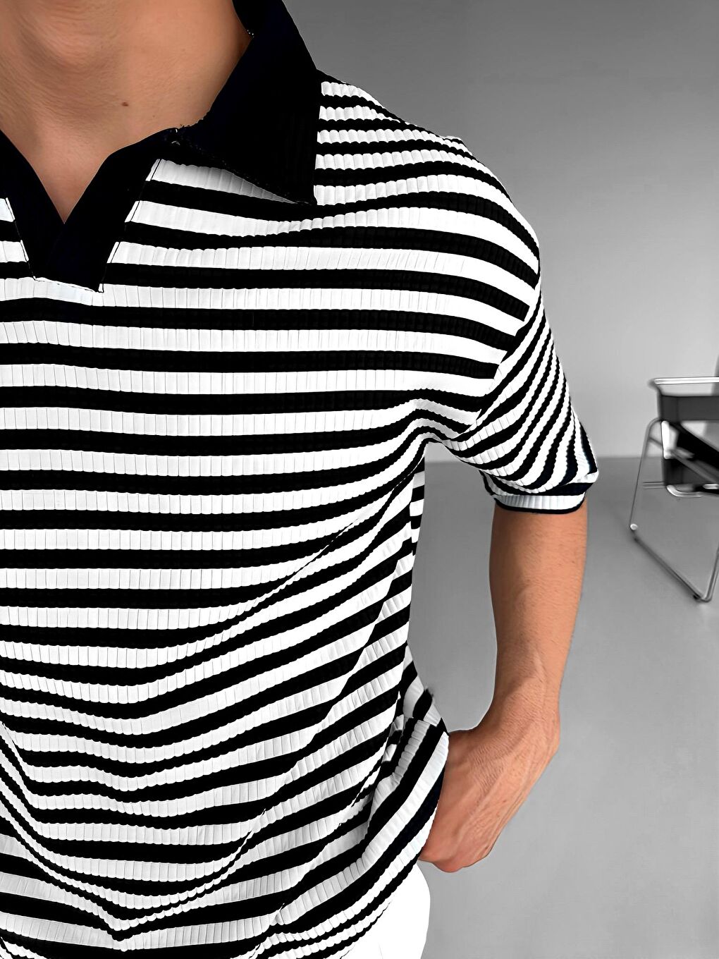 Erkek Oversize Yarım Pat Polo Yaka Çizgili T-Shirt Beyaz - Siyah-3