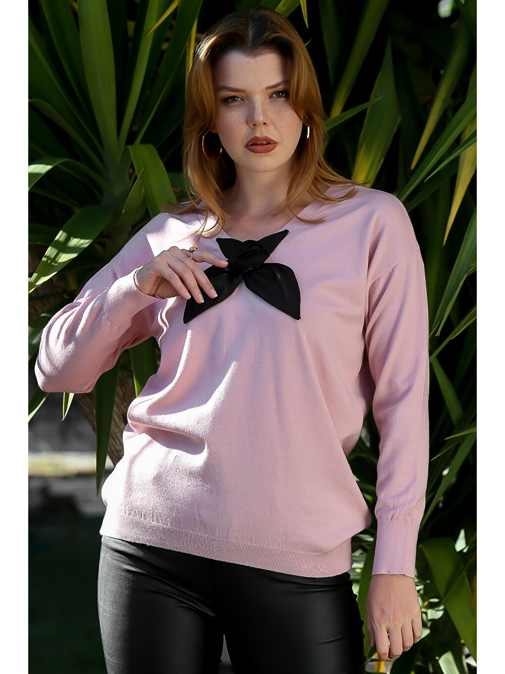 Pembe Somon Rengi V Yaka Uzun Kol Fiyonk Detaylı Casual Triko Kazak 65 60-2