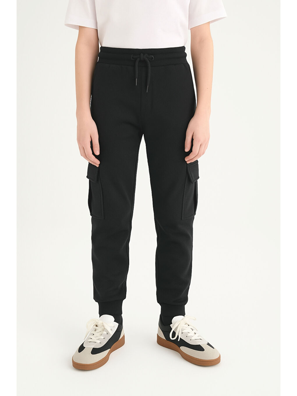 Siyah Erkek Çocuk Basic Kargo Cepli Jogger Paça Okul Eşofman Altı AK2322-1-4