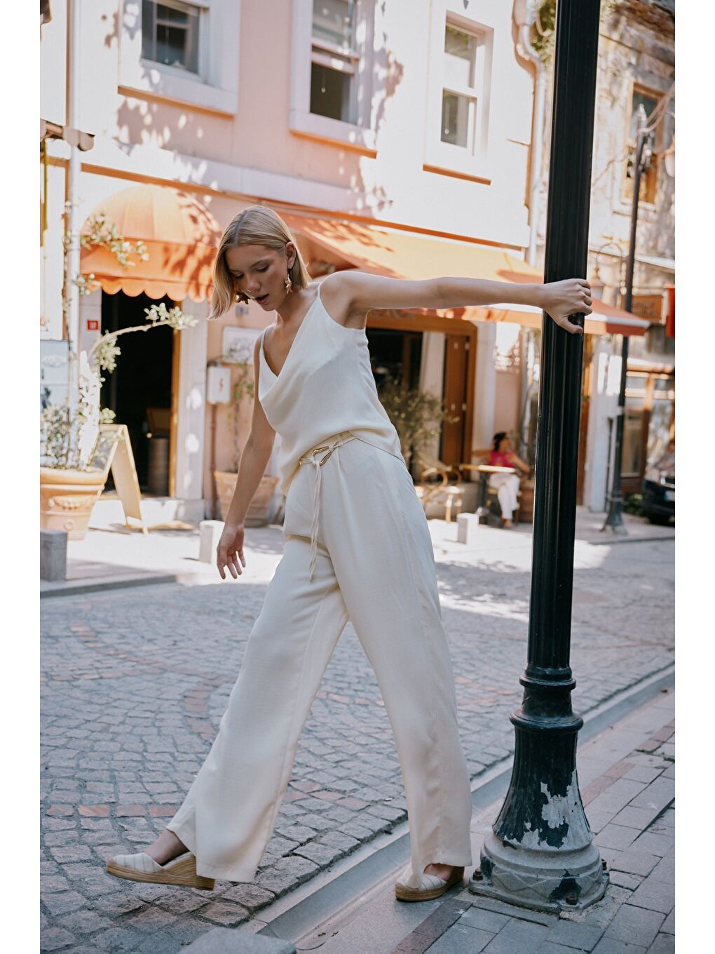 Ekru Kemerli Salaş Pantolon - Krem-2