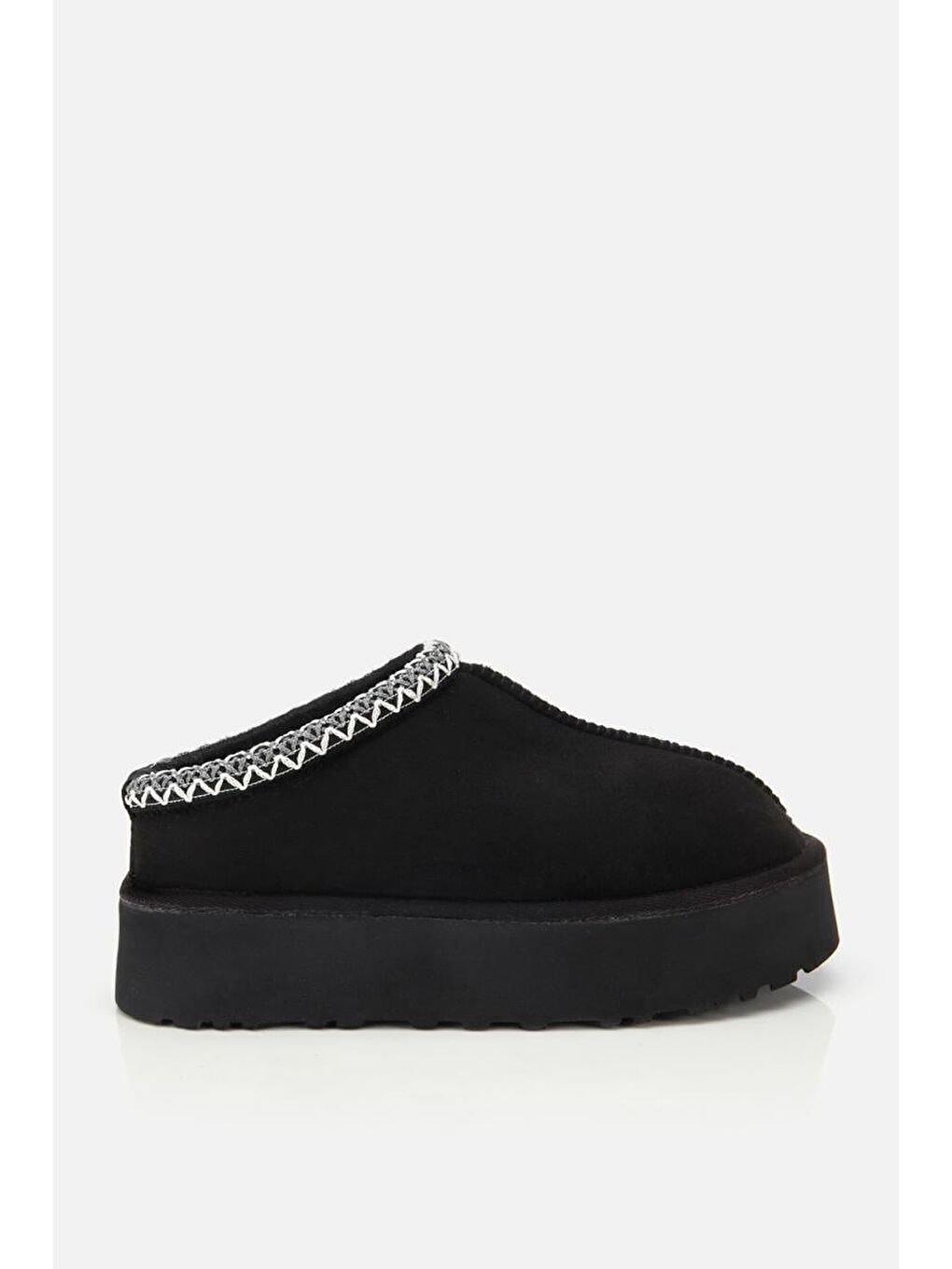 Kadın Süet Siyah Dikiş Detaylı İçi Kürklü Yüksek Tabanlı Yarım Bot Terlik