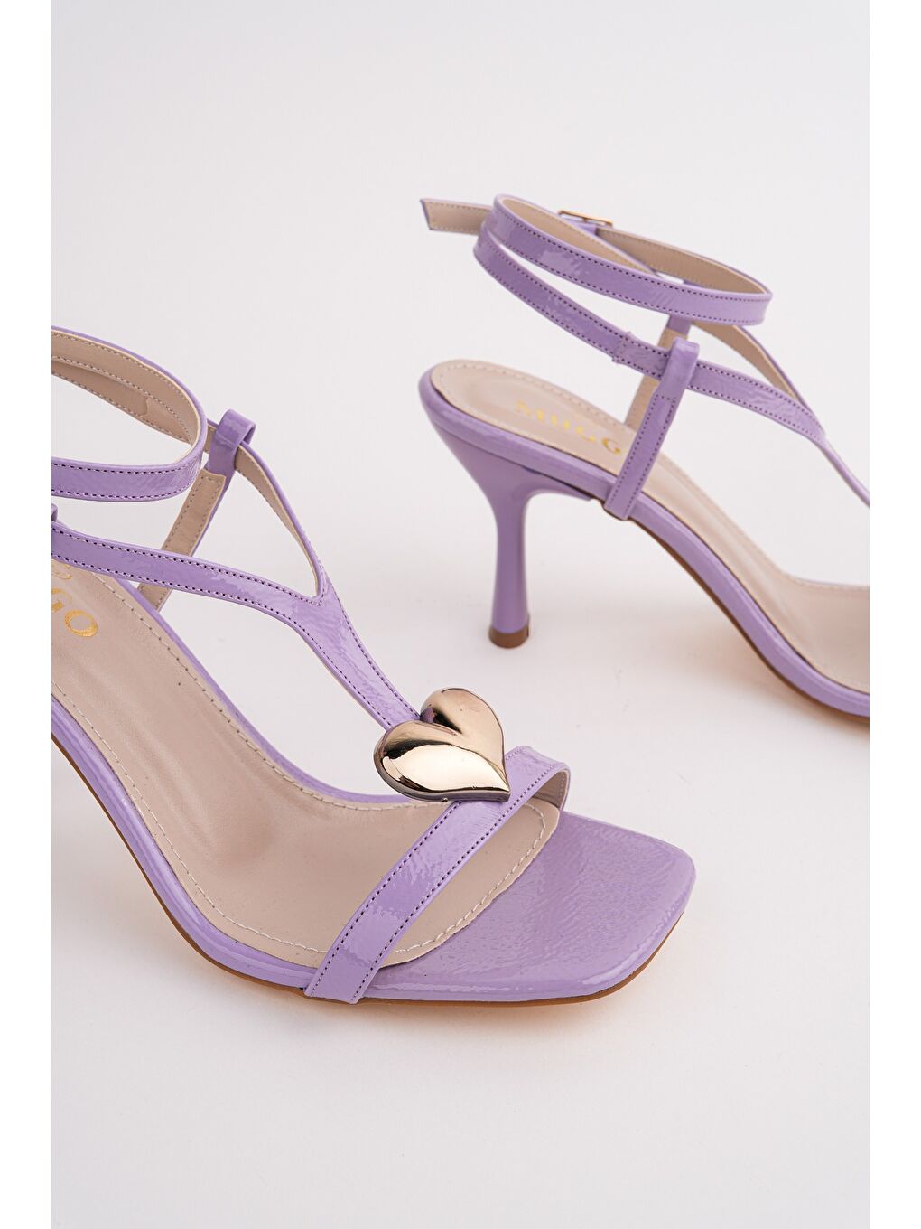 Lila HEART Kalp Aksesuarlı İnce Topuklu Kadın Sandalet-2