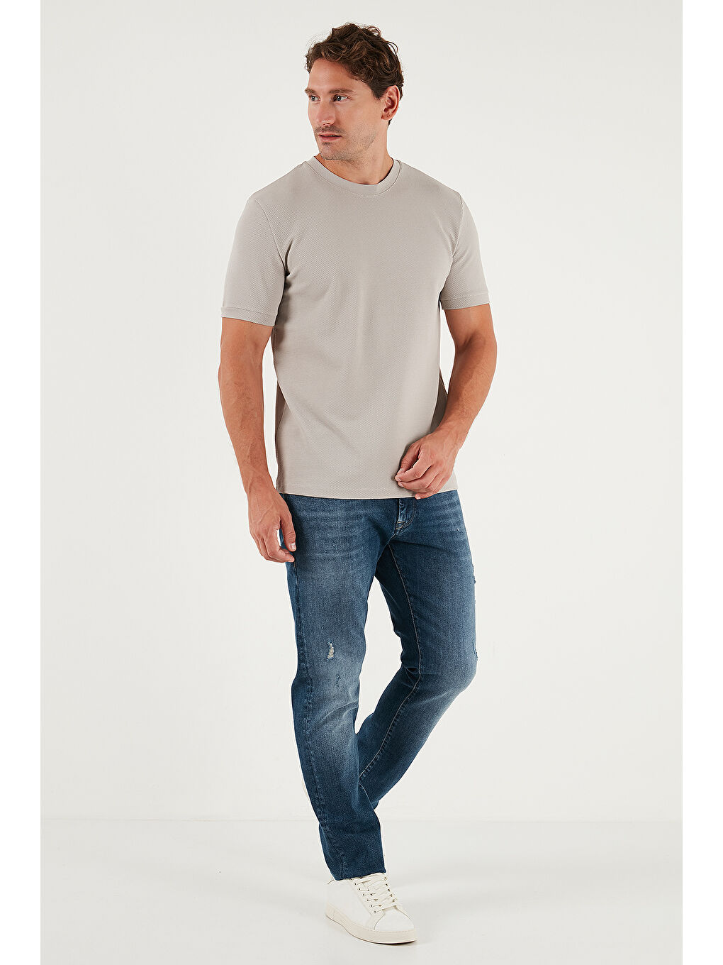 Bej Streç Pamuklu Slim Fit Sıfır Yaka Tişört 5902639-1