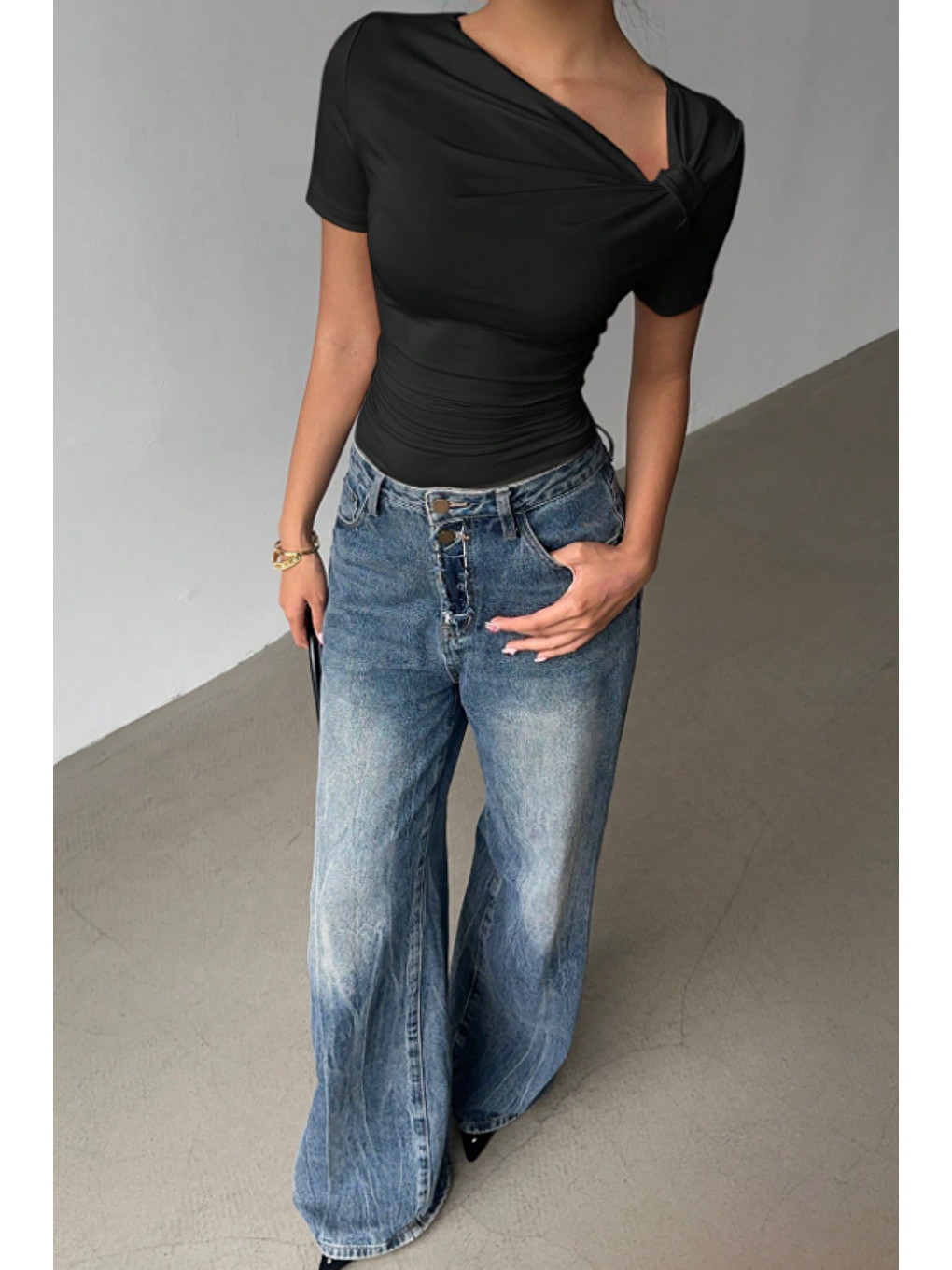 Kadın Siyah Çapraz Yaka Kısa Kollu Slim Fit Bluz-2