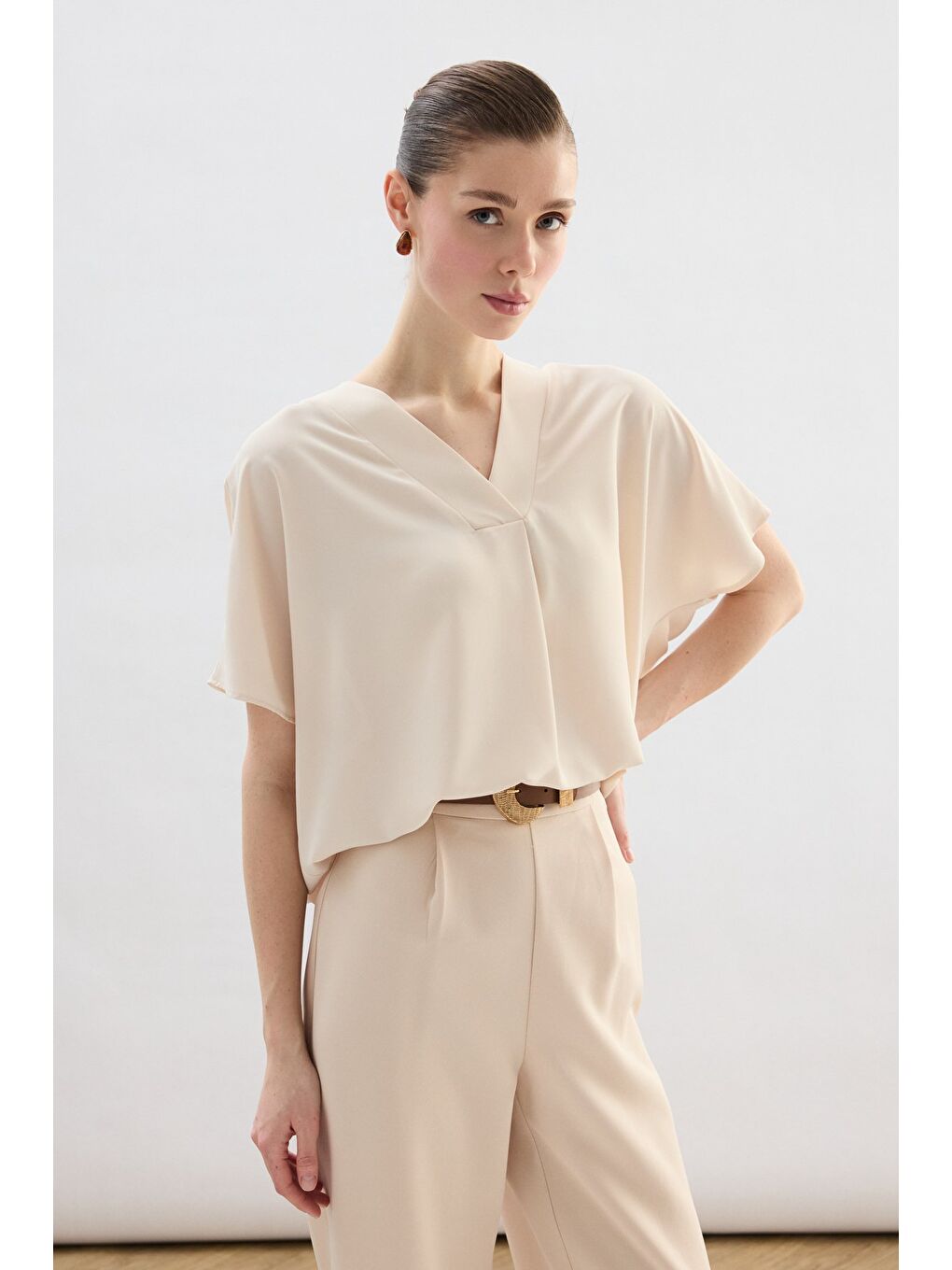 Geniş Kısa Kollu Bluz - Bej-2