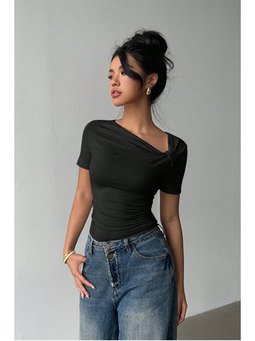 Kadın Siyah Çapraz Yaka Kısa Kollu Slim Fit Bluz-3