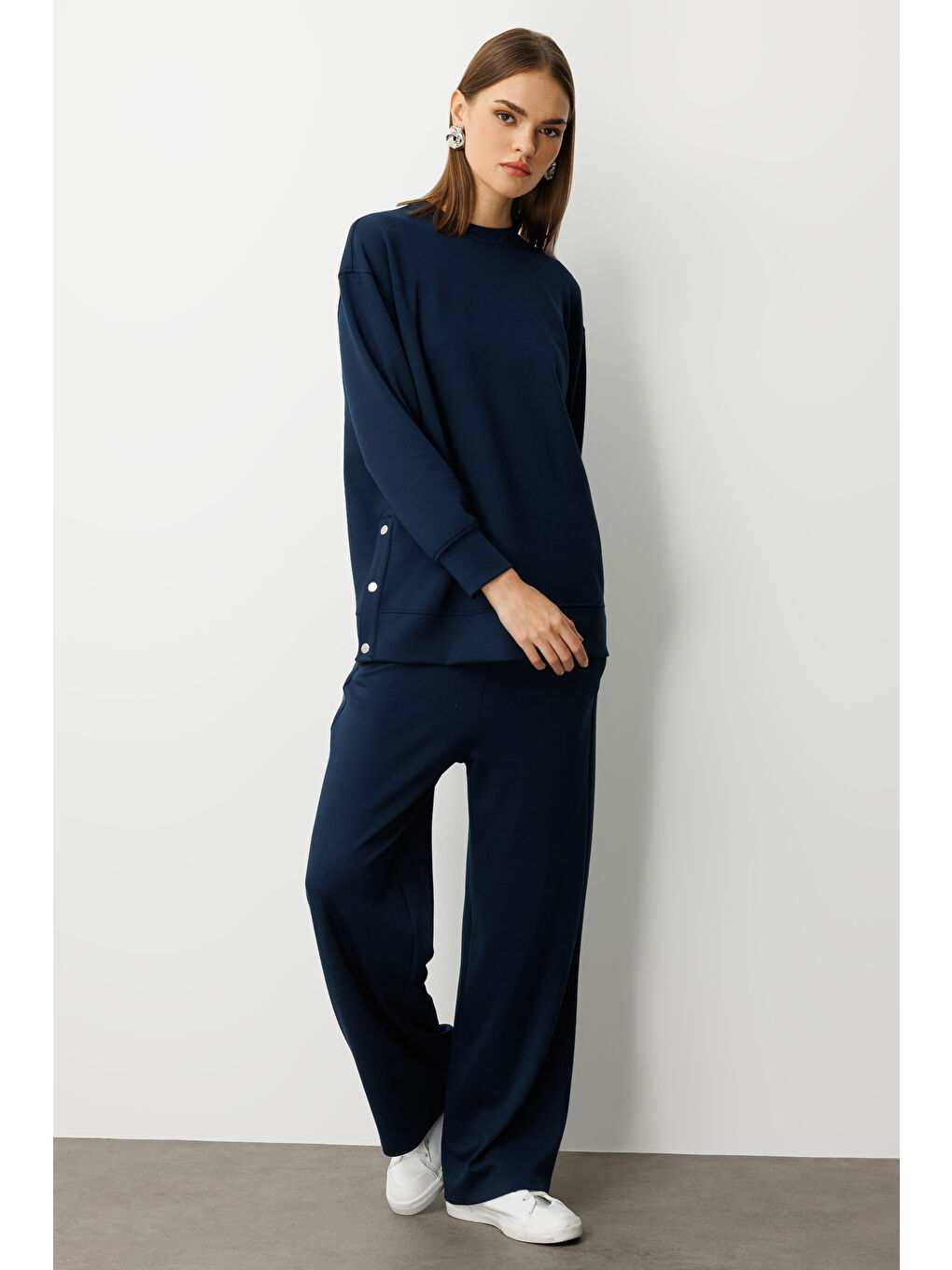 Lastikli Yumuşak Dokulu İndigo Mavi Jogger Pantolon-1