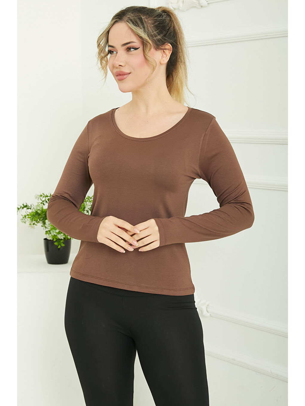 Kahverengi Oval Yaka Badi Kahve - 26828-3