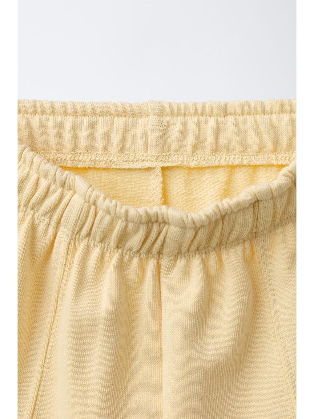 Unisex Çocuk Pamuklu Açık Sarı Nakışlı T-Shirt Şort Takım-3