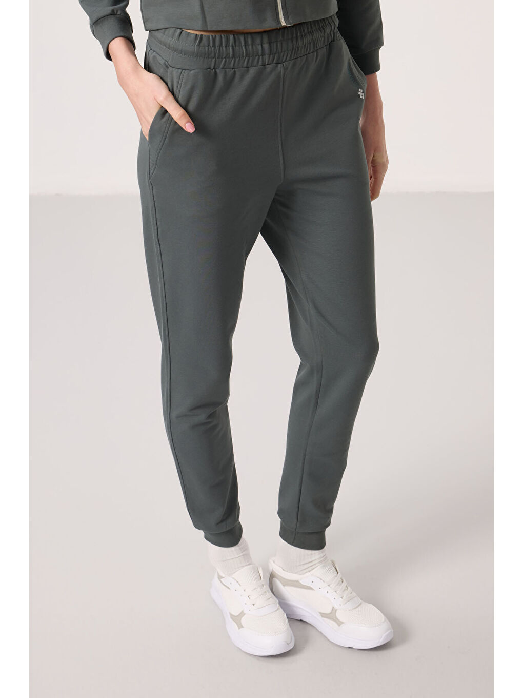 Haki Kapüşonlu Fermuarlı Oversize Kadın Eşofman Takım   95328-5