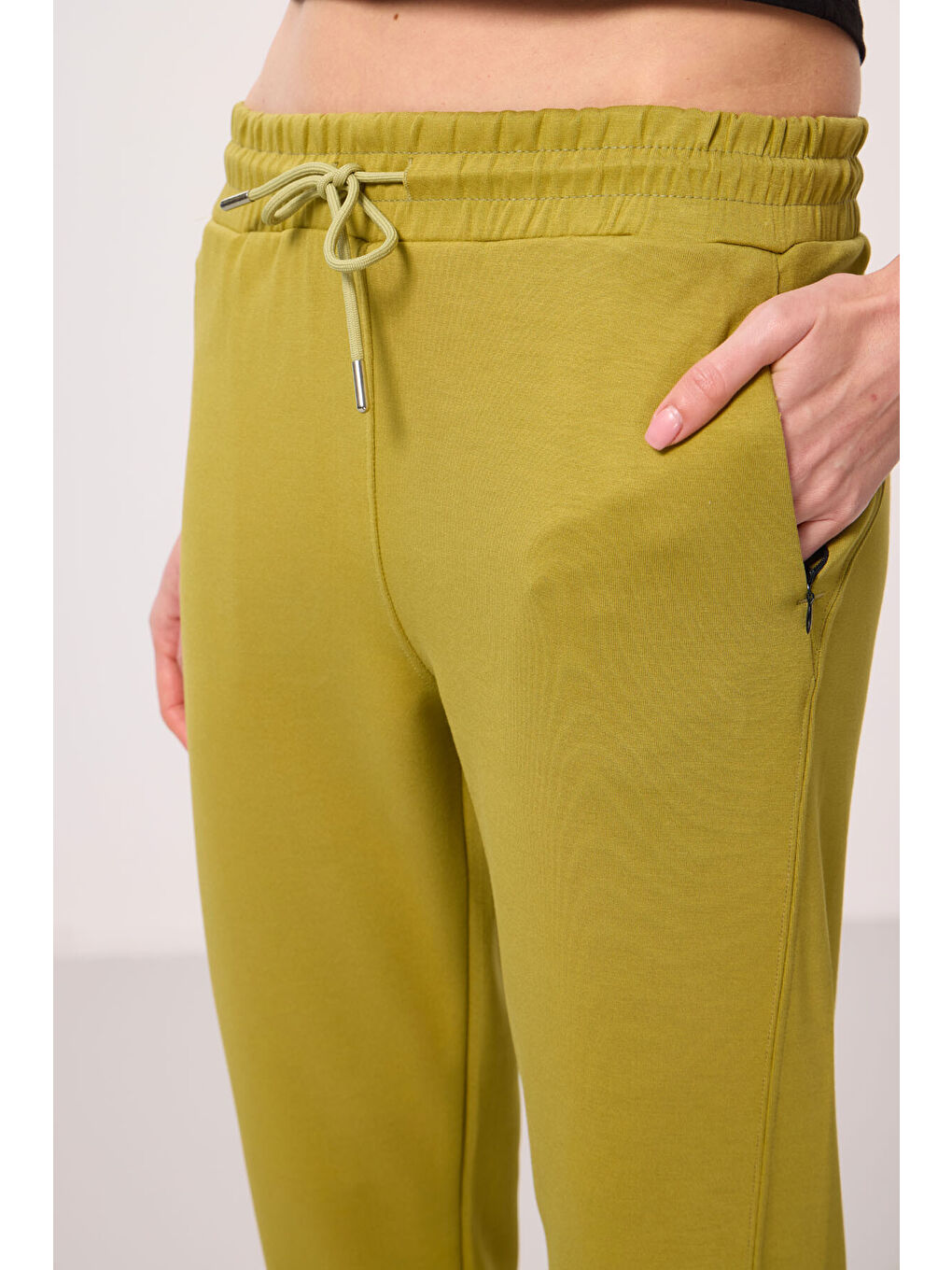 Sarı Koyu Hardal Yumuşak Dokulu Gizli Fermuarlı Dar Paça Kadın Pantolon - 94668-1