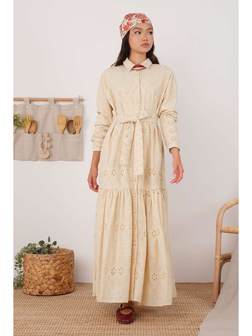 Ekru Brode Elbise Krem