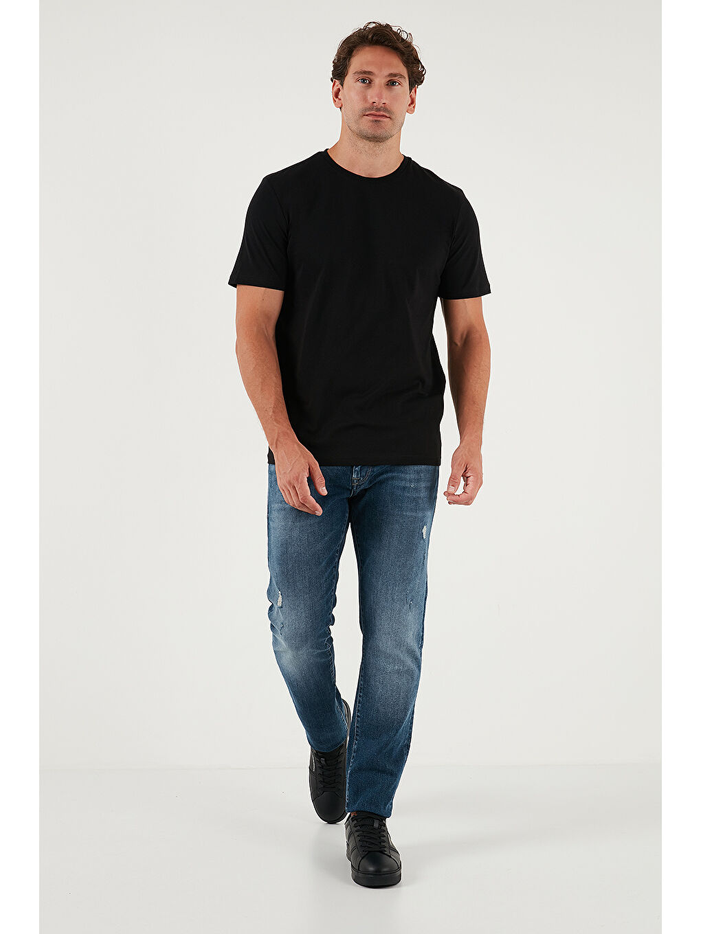 Siyah Pamuklu Regular Fit Bisiklet Yaka %100 Pamuk Tişört 59020204-1