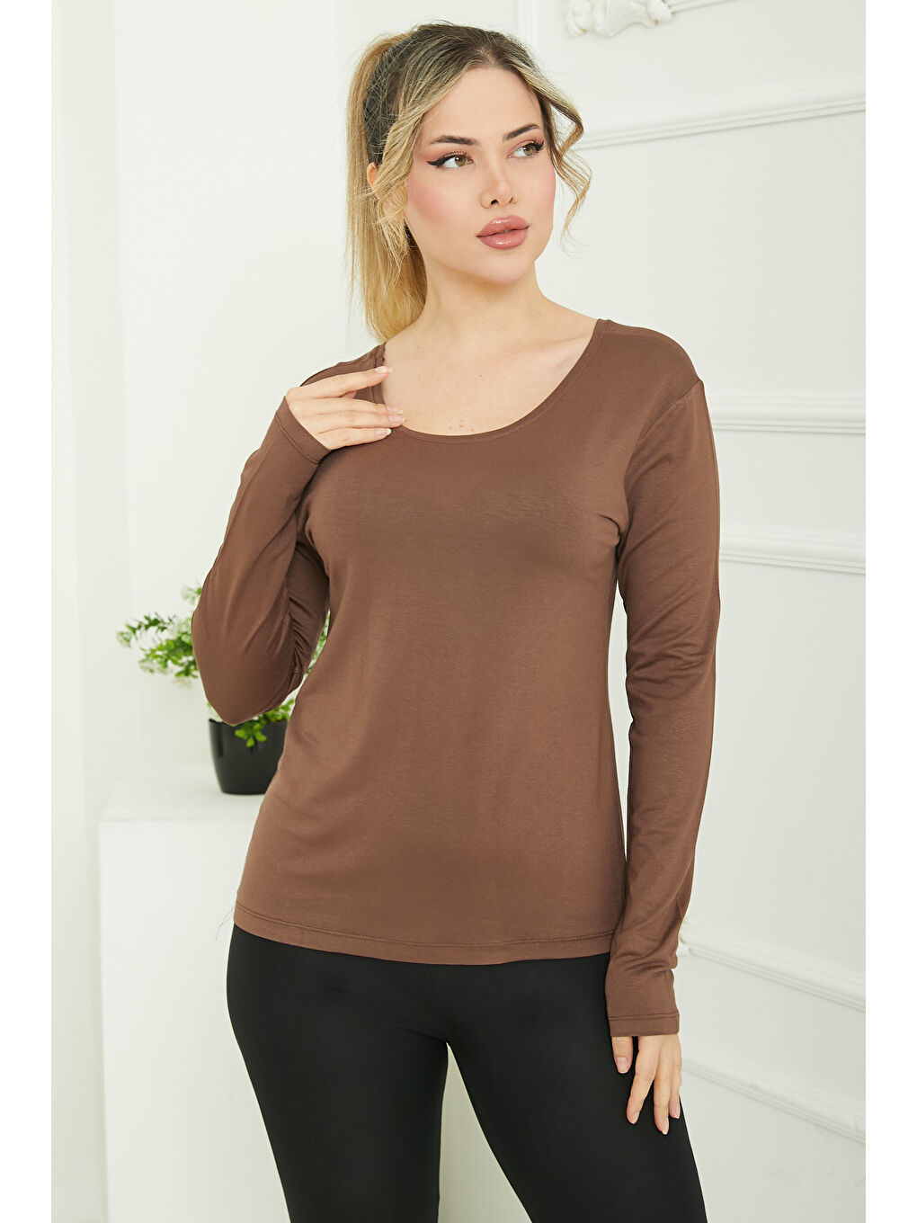 Kahverengi Ön ve Arka Oval Yaka Badi Kahve - 26829-2