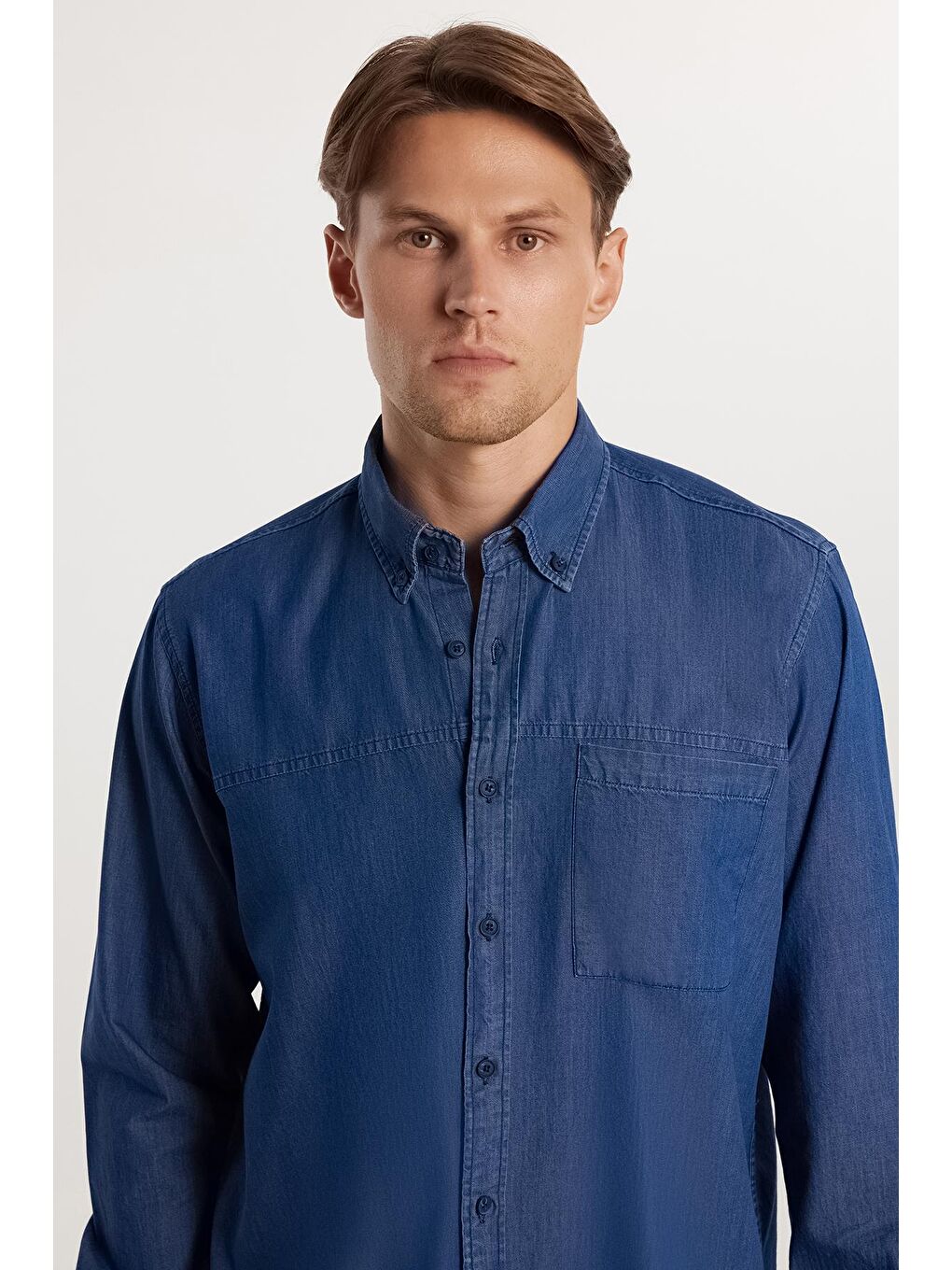 Regular Fit Rahat Kesim Cepli Denim Düğmeli Yaka Mavi Jean Gömlek-1
