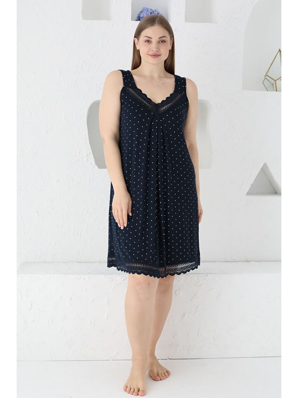 Lacivert Kadın Puantiyeli Dantelli Büyük Beden Askılı Gecelik-3