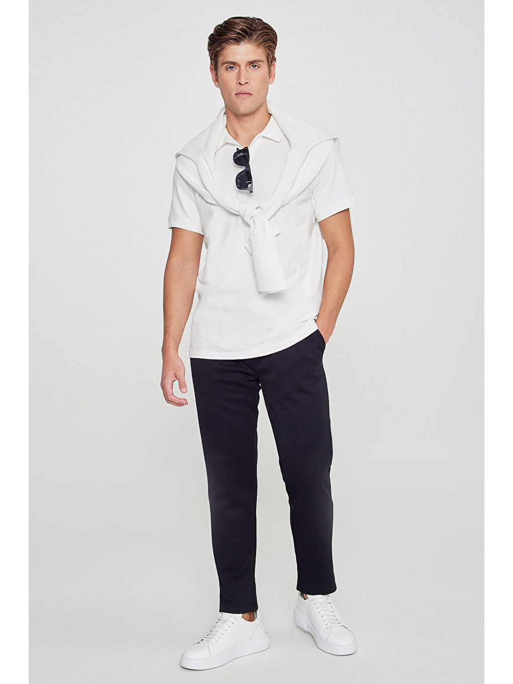 Erkek Siyah Pamuklu Standart Fit Normal Kesim Beli Lastikli Diagonal Desenli Örme Pantolon-2