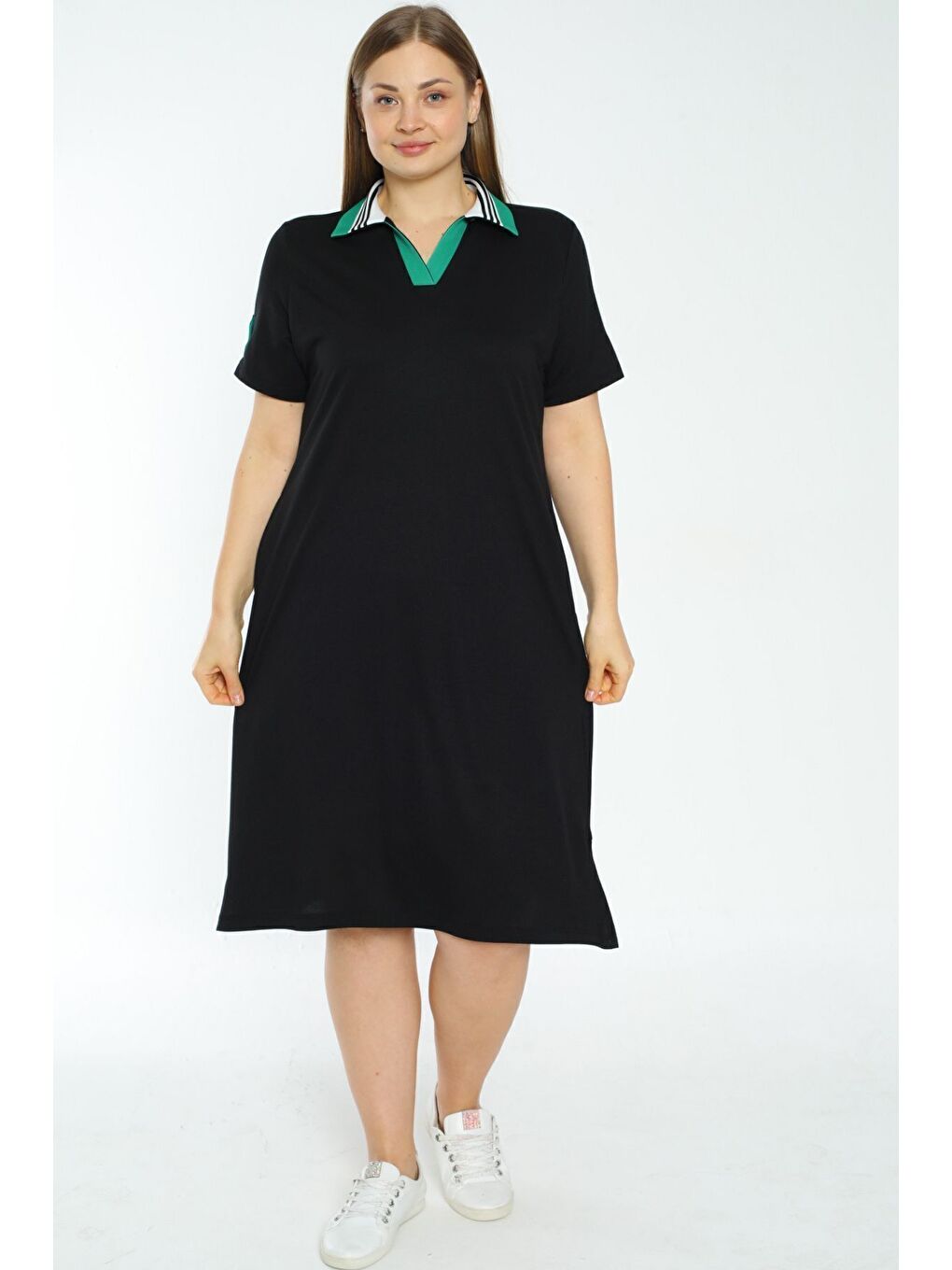 Kadın Büyük Beden Siyah V Yaka Cepli Kısa Kollu Elbise-2