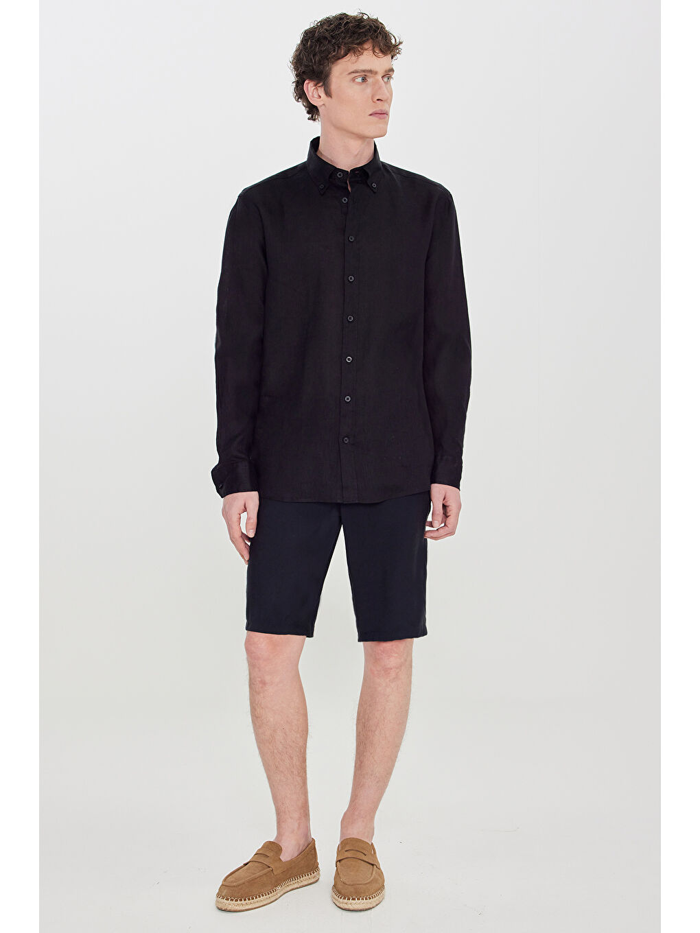 Erkek Siyah Comfort Fit Rahat Kesim Düğmeli Yaka Gömlek-1