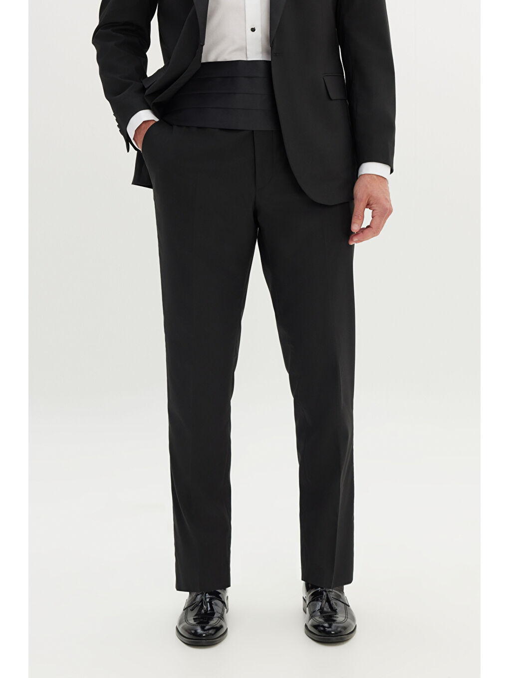 Erkek Siyah Regular Fit Geniş Kesim Kırlangıç Yaka Yünlü Smokin Takım-4