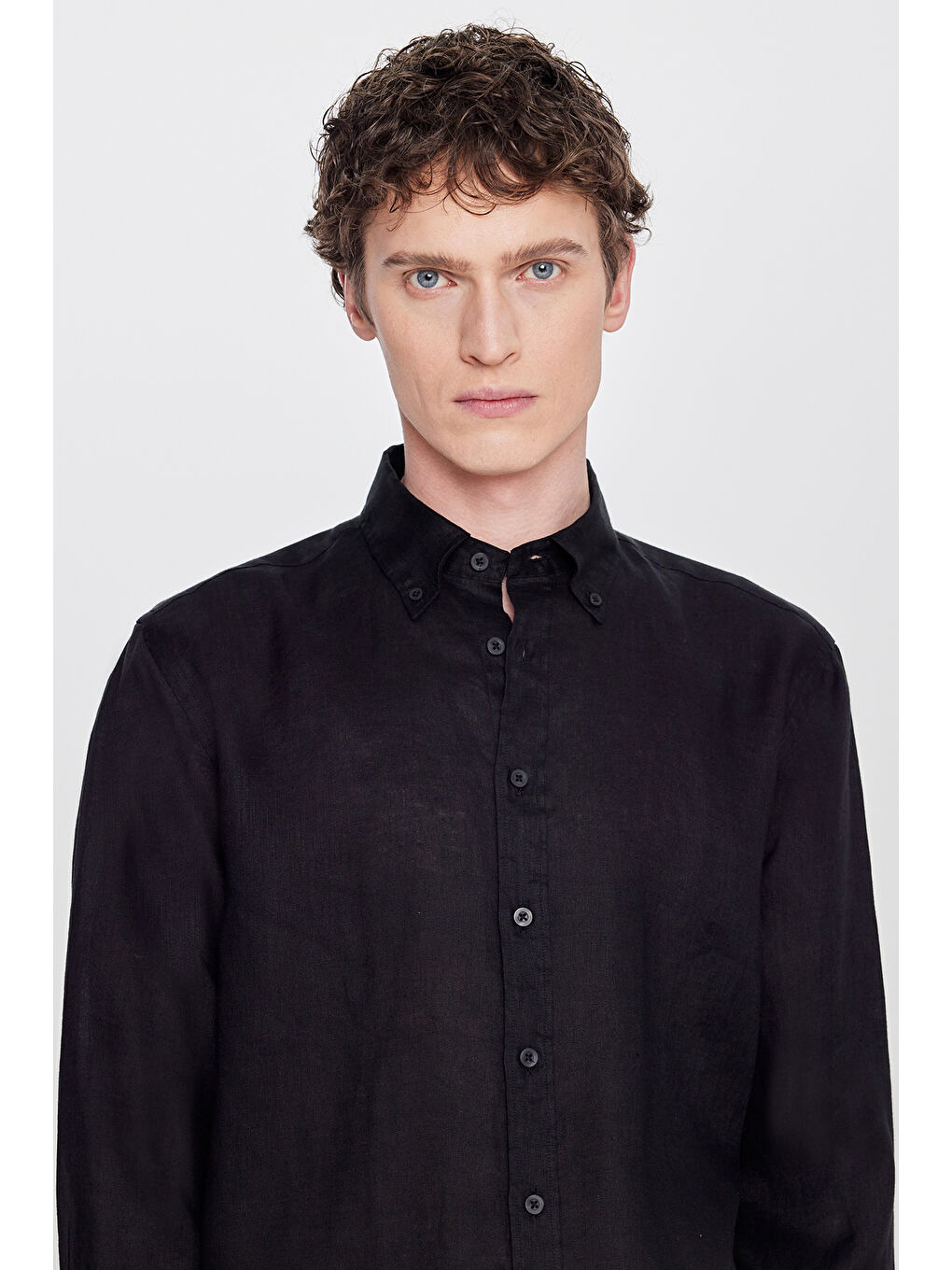 Erkek Siyah Comfort Fit Rahat Kesim Düğmeli Yaka Gömlek-3