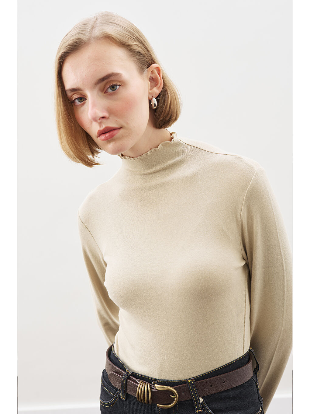 Bej Balıkçı Yaka Bluz Taş-2