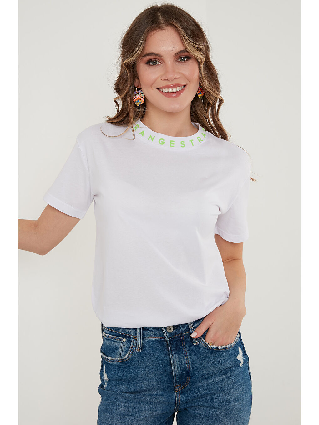 Lela Beyaz Yakası Baskılı Bisiklet Yaka Basic Örme Kadın T Shirt 5865513 - 3