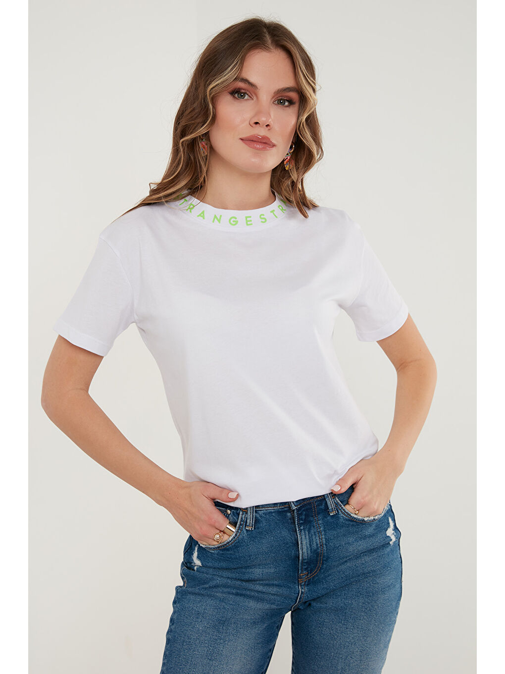 Lela Beyaz Yakası Baskılı Bisiklet Yaka Basic Örme Kadın T Shirt 5865513 - 6