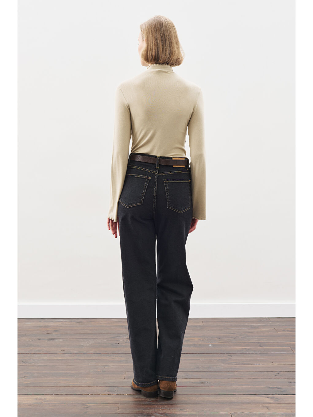 Bej Balıkçı Yaka Bluz Taş-5