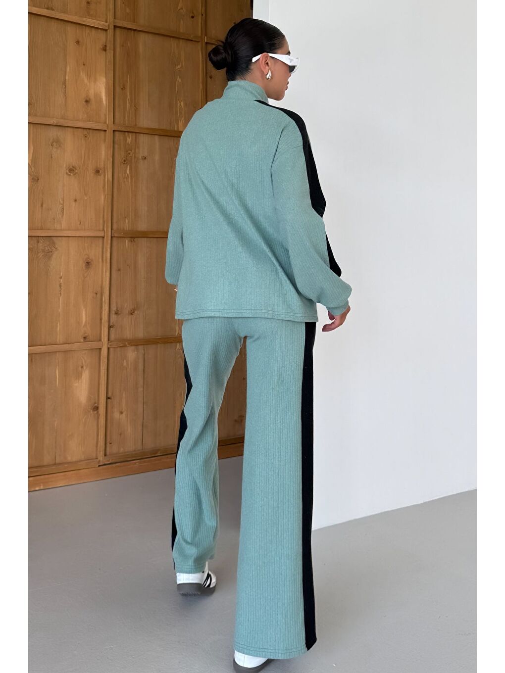 Kadın Mint Yeşili Dik Yaka Yarım Fermuarlı Kalın Çizgi Detaylı Alt-Üst Takım-3