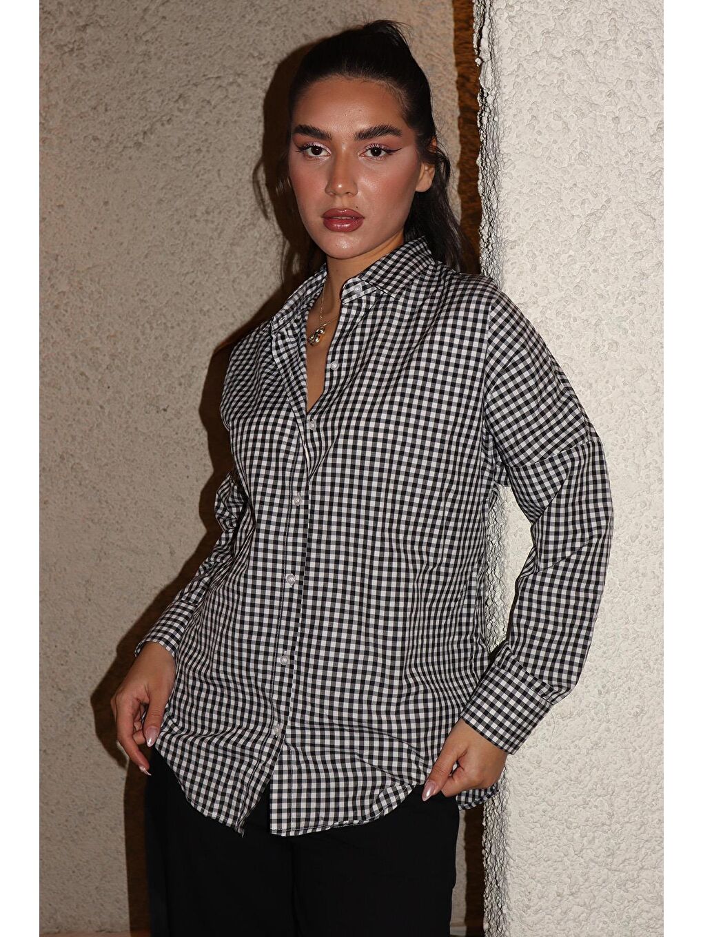 Siyah Pötikareli Uzun Kollu Kadın Gömlek Mg2386