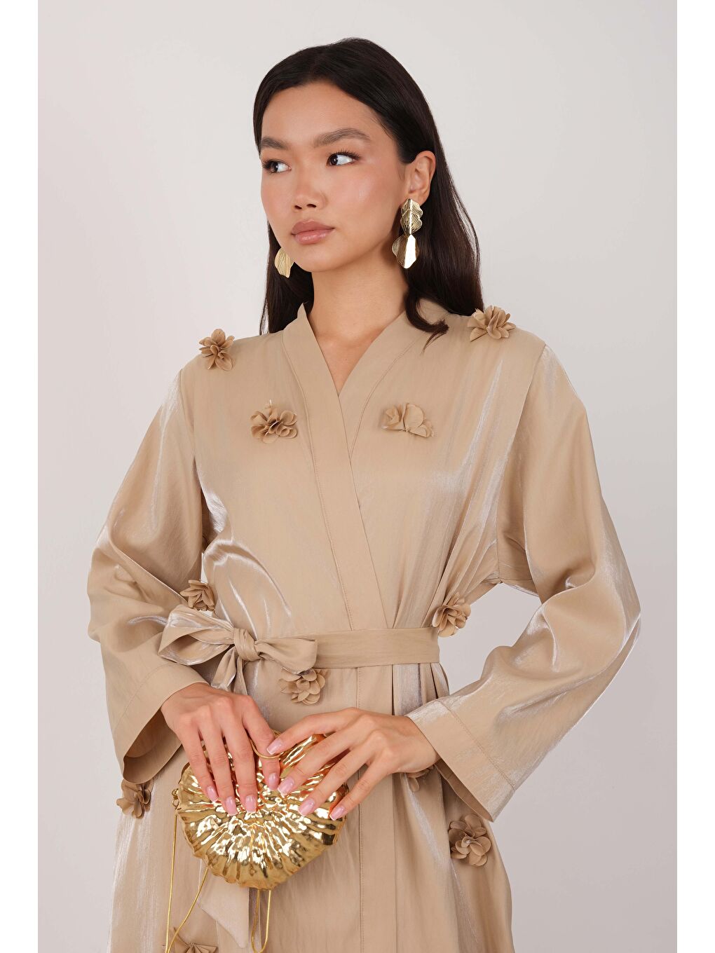 Çiçekli Aplikeli Abaya Koyu Bej-1