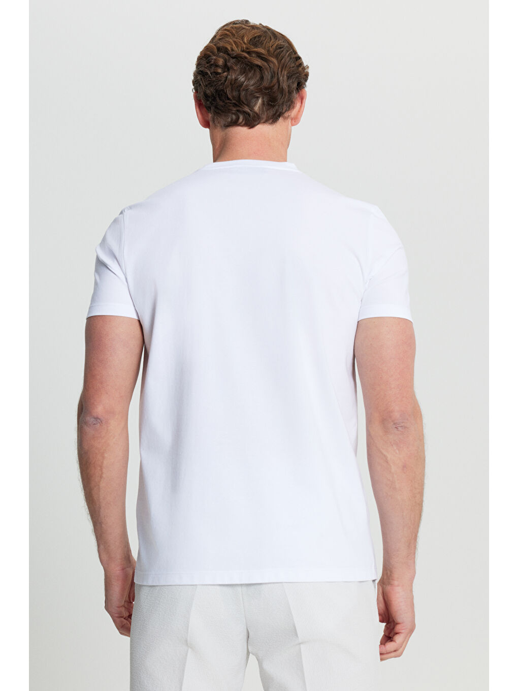 Erkek Beyaz Pamuklu Slim Fit Dar Kesim Bisiklet Yaka Tişört-4