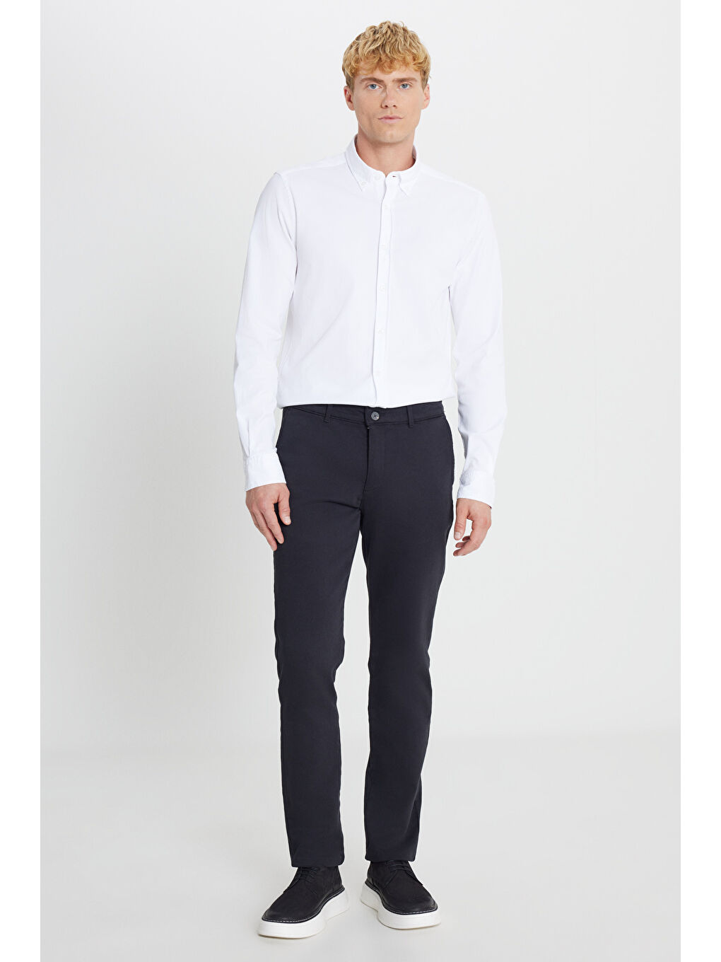 Erkek Siyah Pamuklu Slim Fit Dar Kesim Yan Cep Casual Pantolon-1