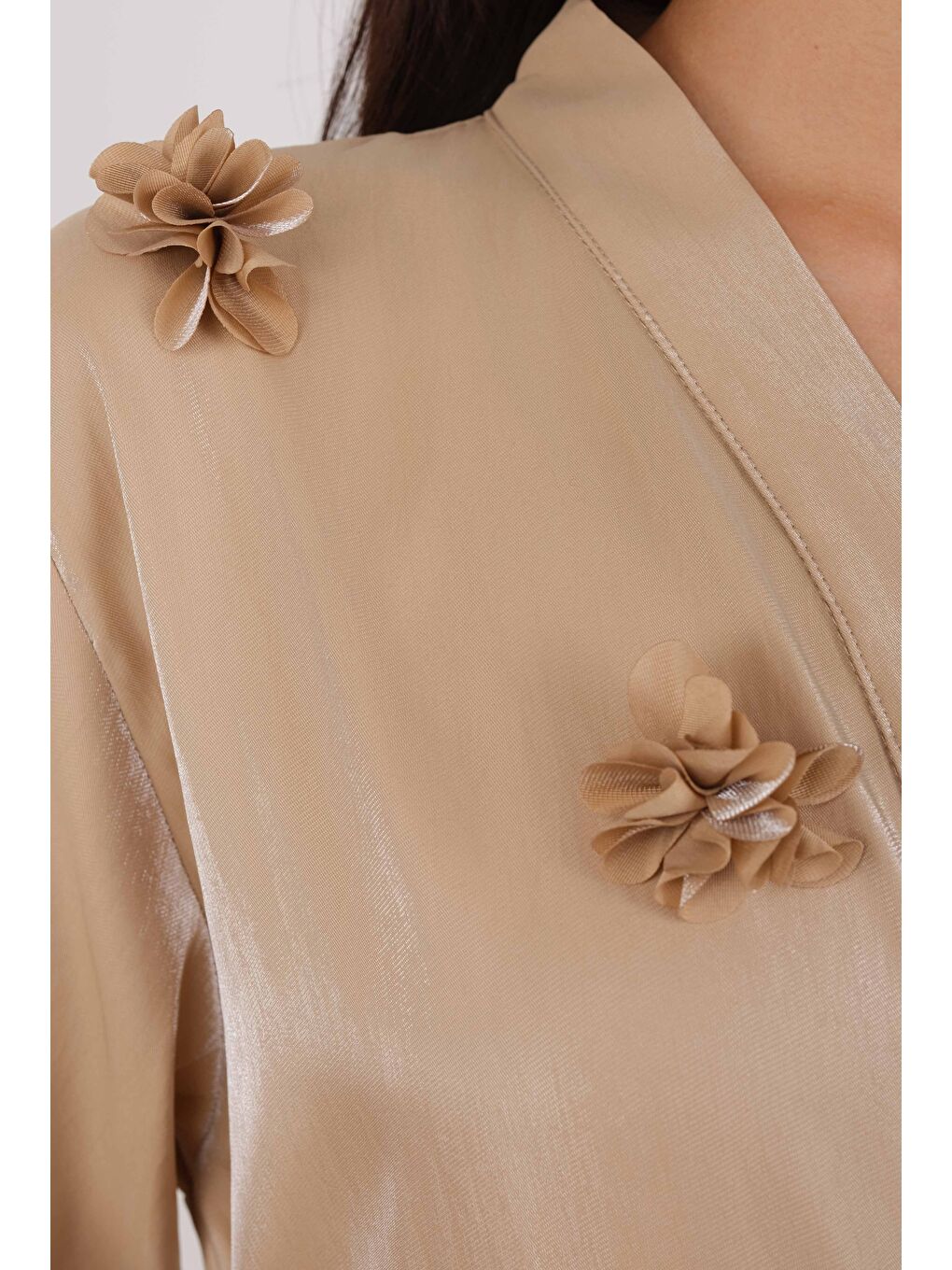 Çiçekli Aplikeli Abaya Koyu Bej-3