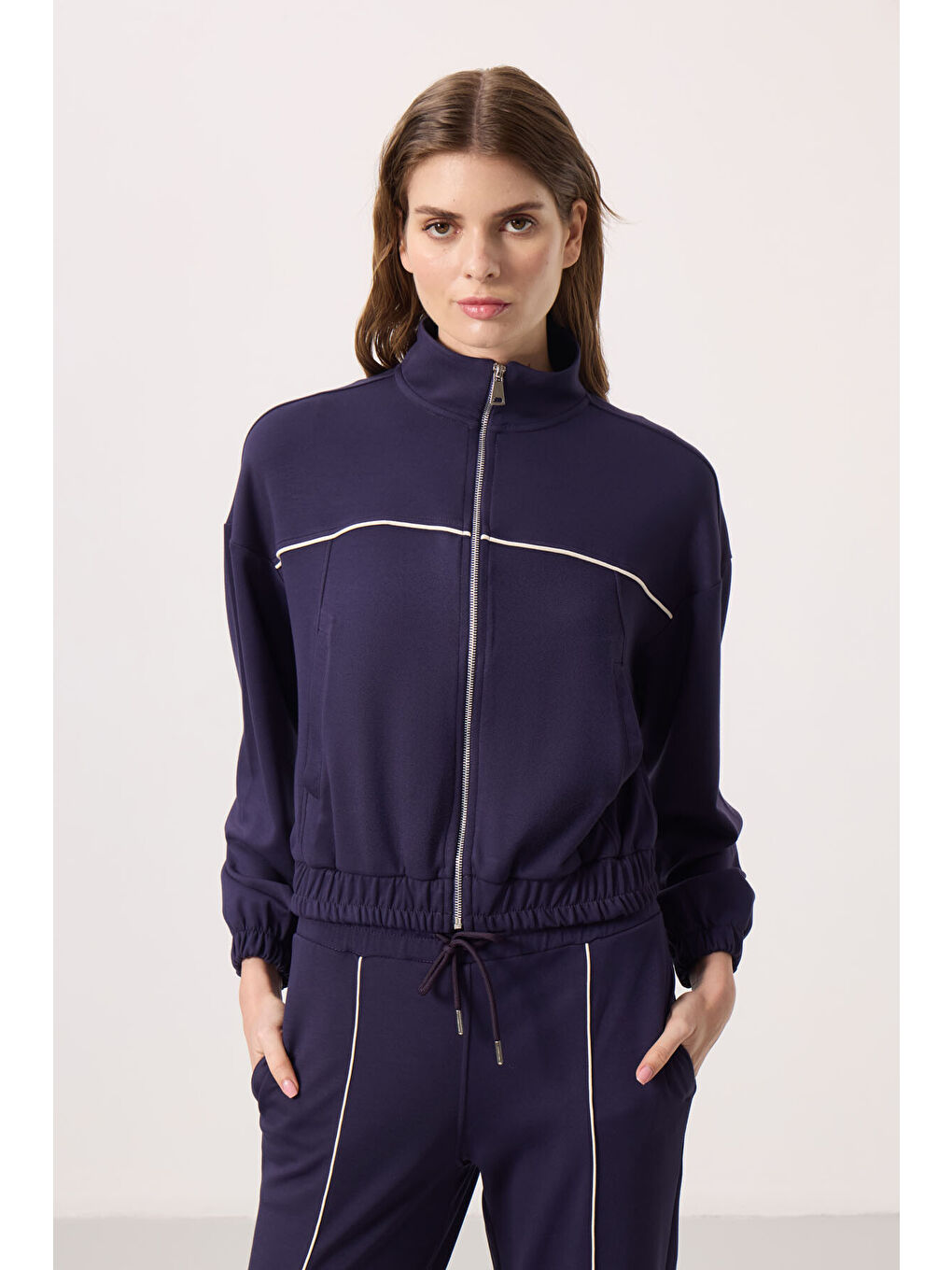 Koyu Mor Yumuşak Dokulu Dik Yaka Oversize Lastikli Kadın Eşofman Takım - 95349-4