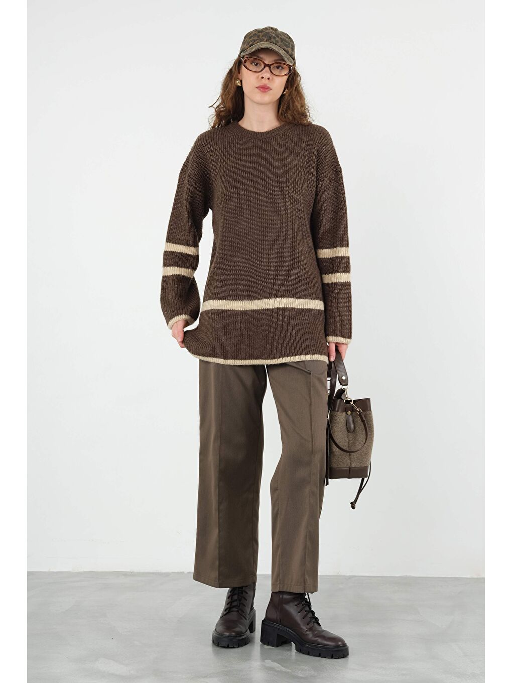 Kahverengi Eteği ve Kolları Şeritli Kazak Acı Kahve-4