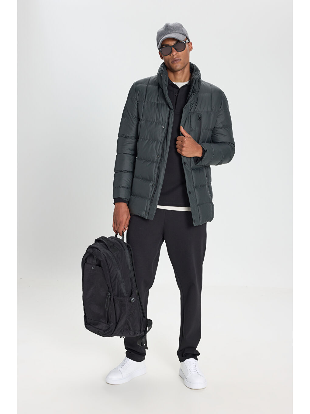 Erkek Haki Standart Fit Normal Kesim Dik Yaka Yan Cepli Mont-1